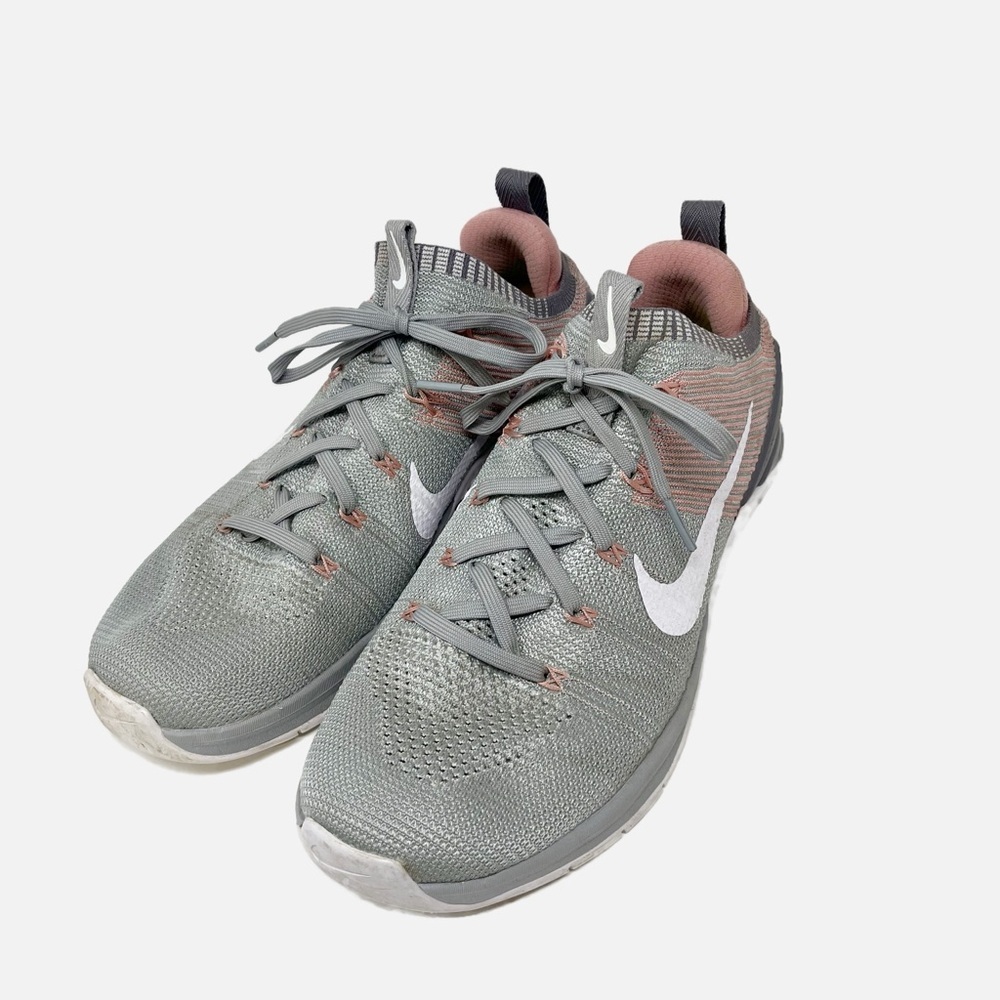 Nike Metacomet DSX Flyknit Training Sneakers Gray and Pink Run Walk Hike Size 11